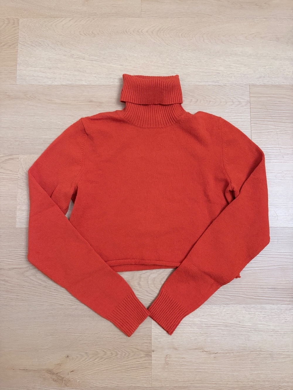 Banana Republic Merino Wool Turtleneck Sweater Women’s M Orange Cropped
